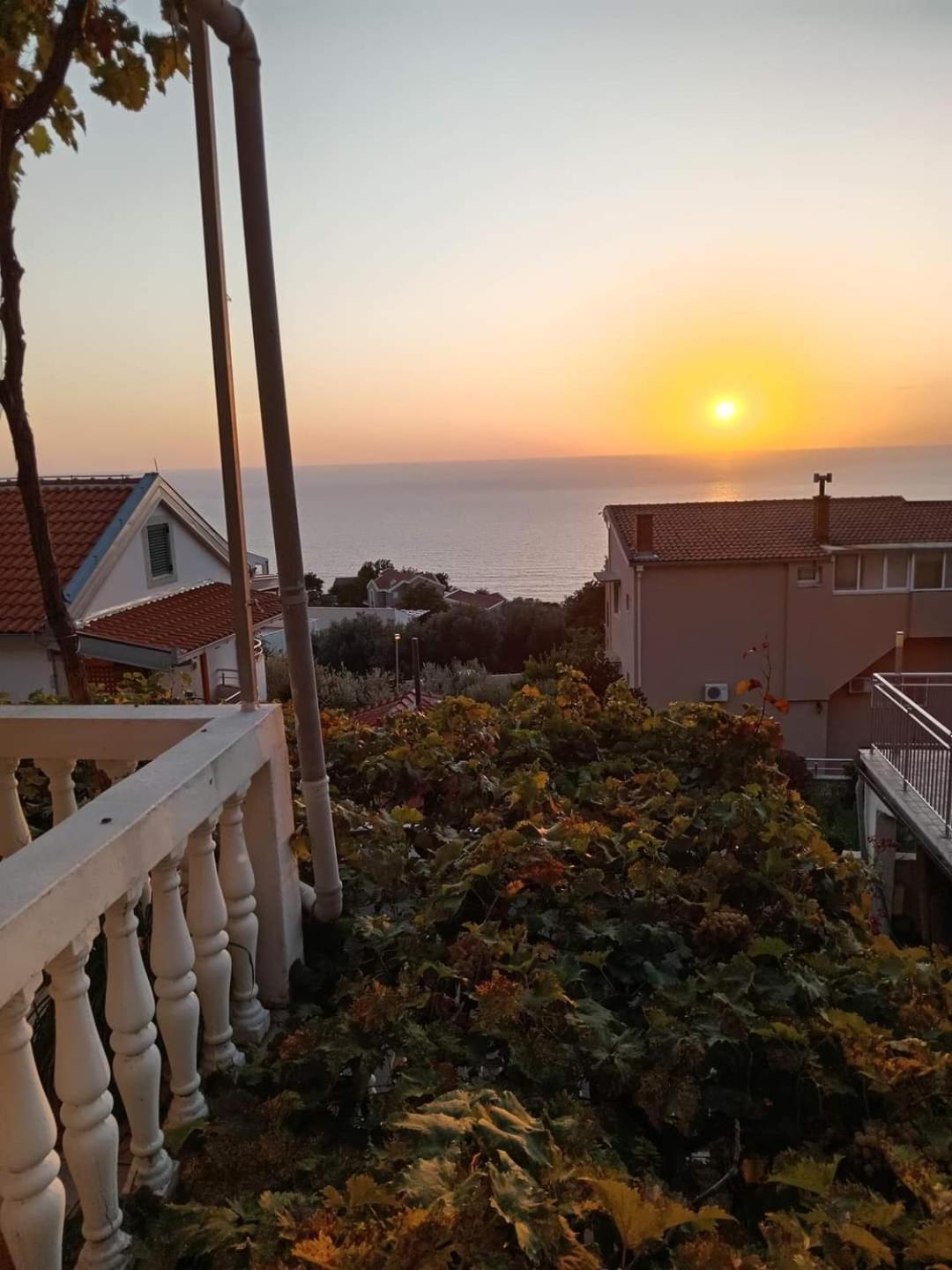Apartments Dragisic Sveti Stefan Zewnętrze zdjęcie